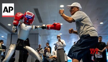 Humanoid robots show off language and boxing skills at Hong Kong exhibit (Video)