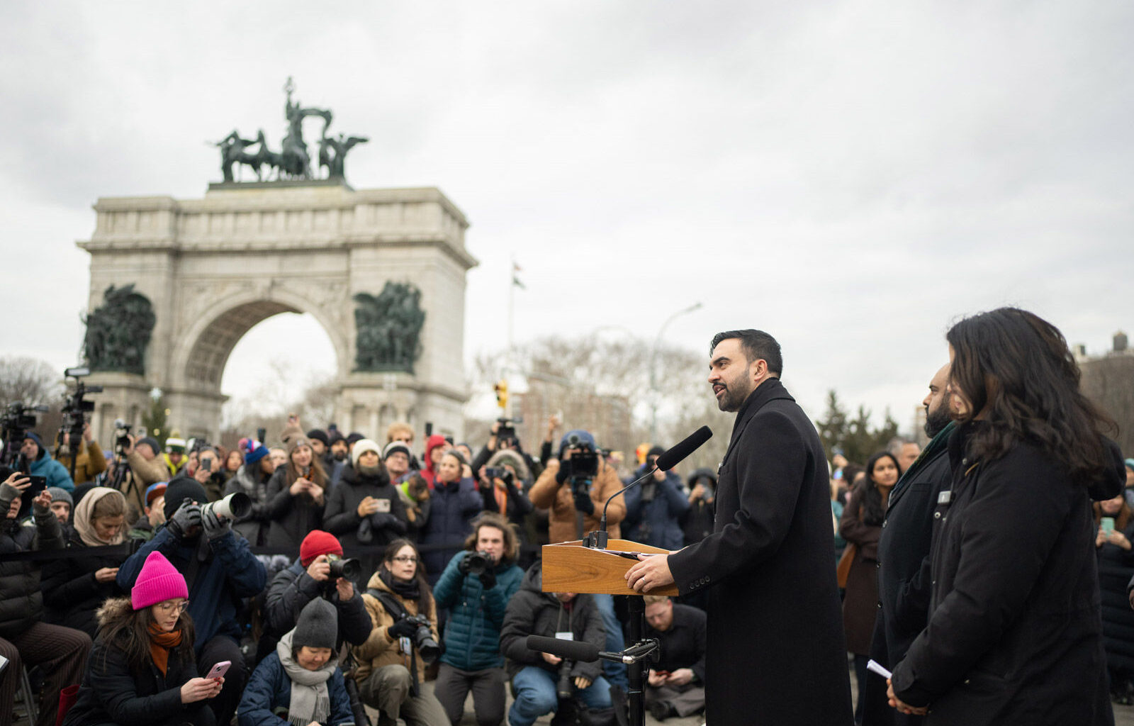 NYC Kicks Off 2026 Spring Cycling With Gear Giveaways