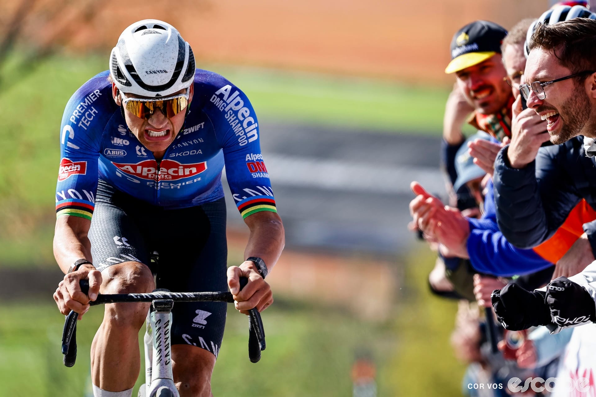 Van der Poel: 'I was riding 650 watts and couldn't hold the wheel'