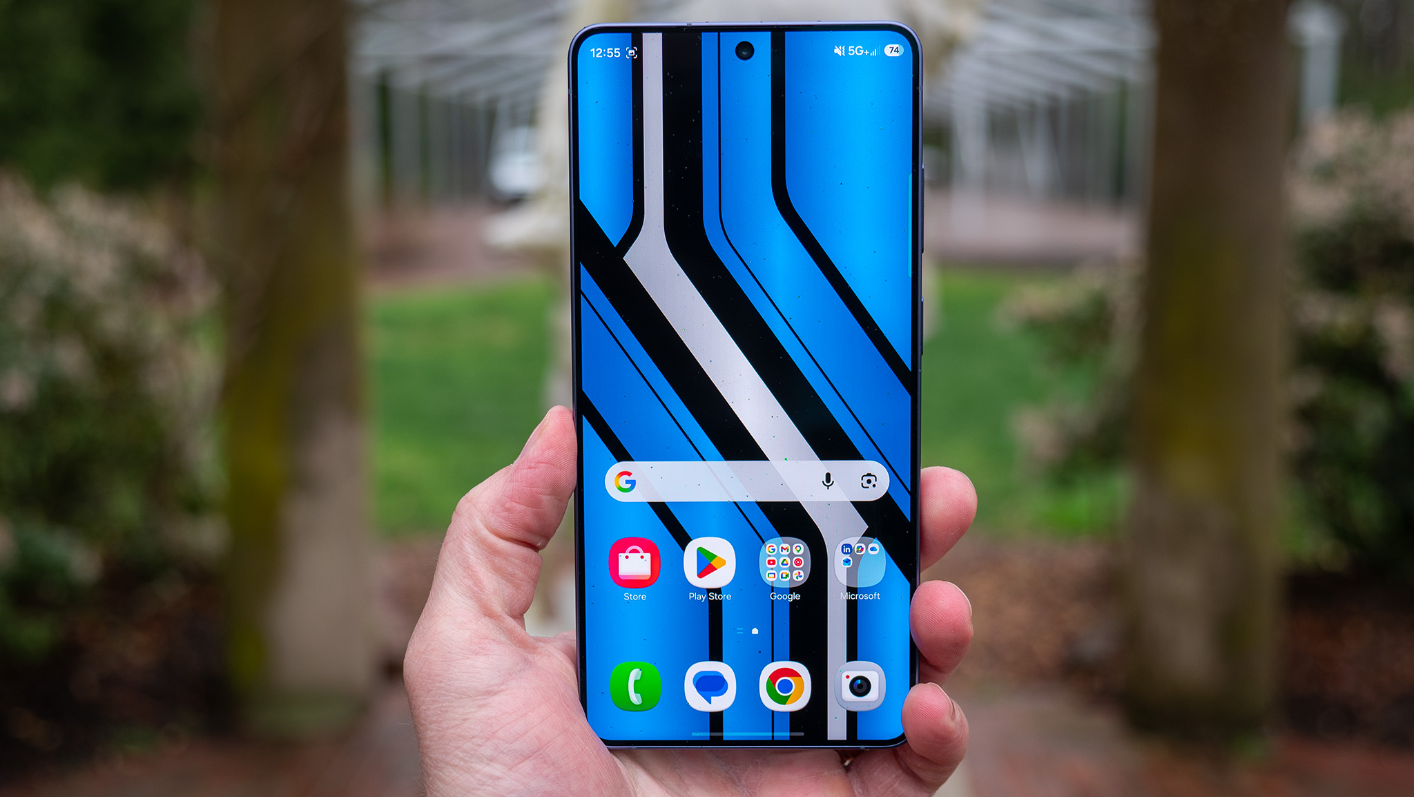 A vibrant wallpaper on the Samsung Galaxy S26 Ultra