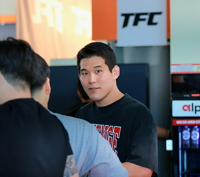 Lee Isaac participated as KTT's second at the mixed martial arts competition TFC Dream 08 held at Monster House in Ilsan-dong-gu, Goyang-si, Gyeonggi-do in March 2026. Korea's UFC 25th fighter will debut in May. Photo = Courtesy of Frank Five reporter Lee Kyo-duk