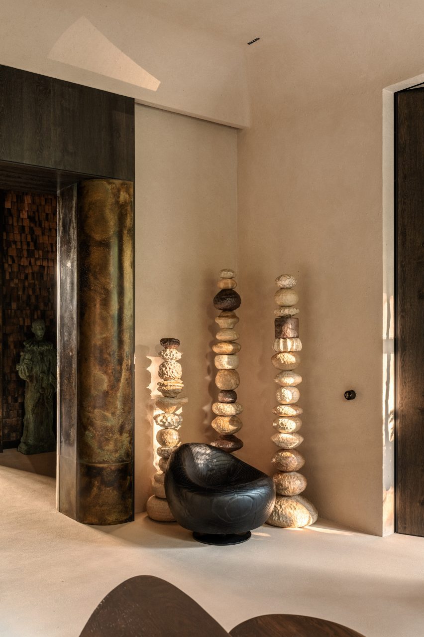 Totem-like sculptures in the Kyiv office