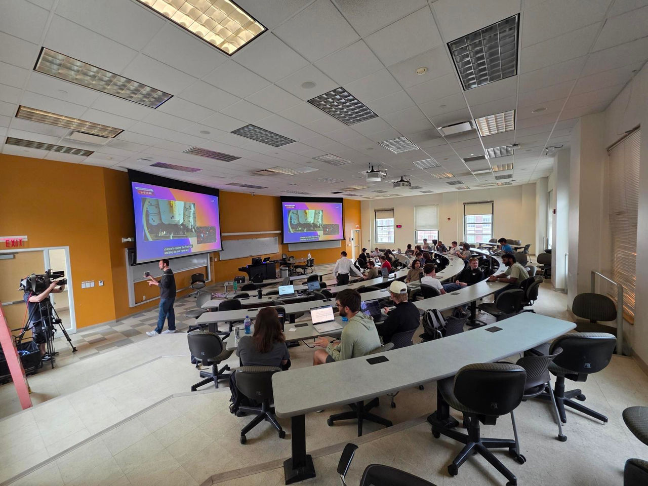 CubeCats organized an Artemis watch party at Swift Hall. 