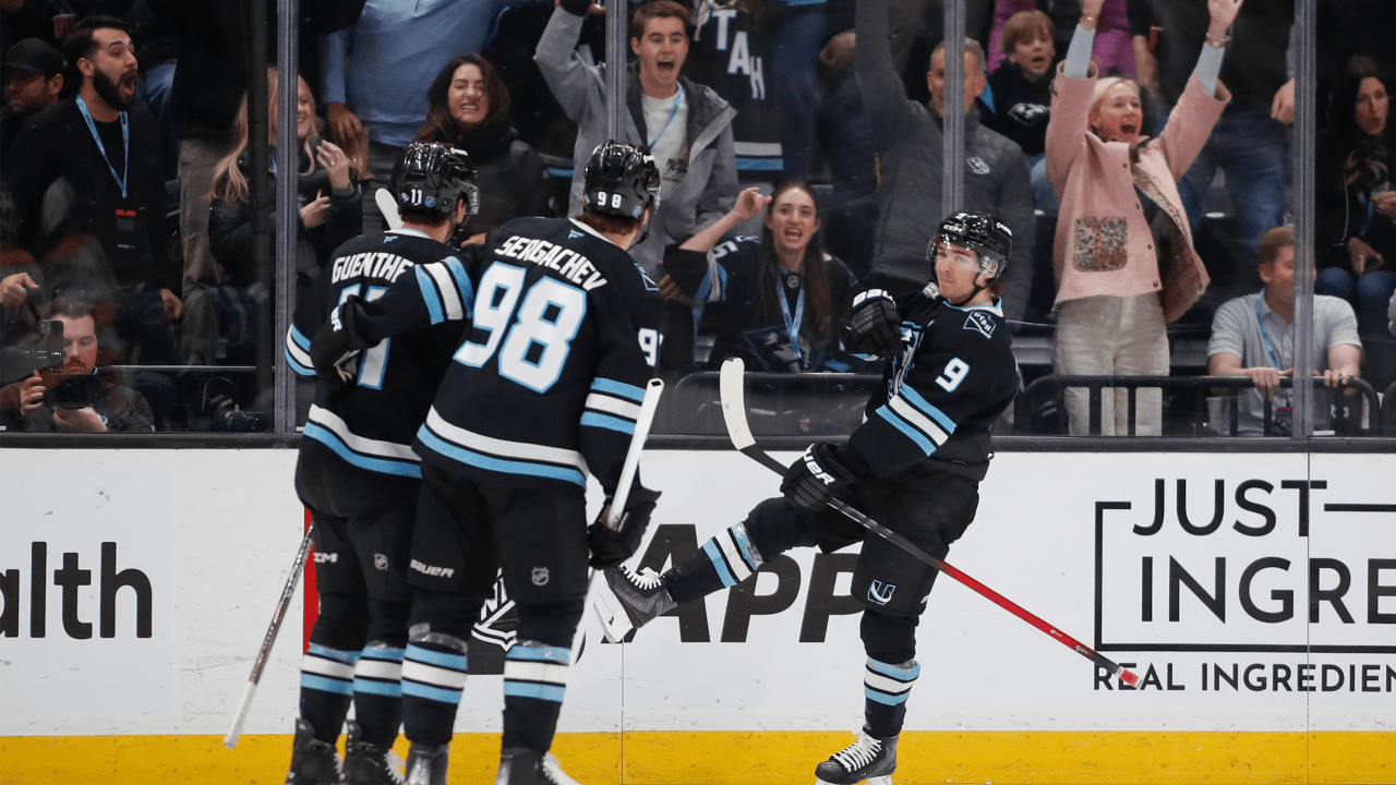 Mammoth defeat Predators, clinch 1st playoff berth in 2nd season