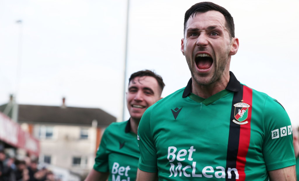 Glentoran quartet shortlisted for NIFL Football Award