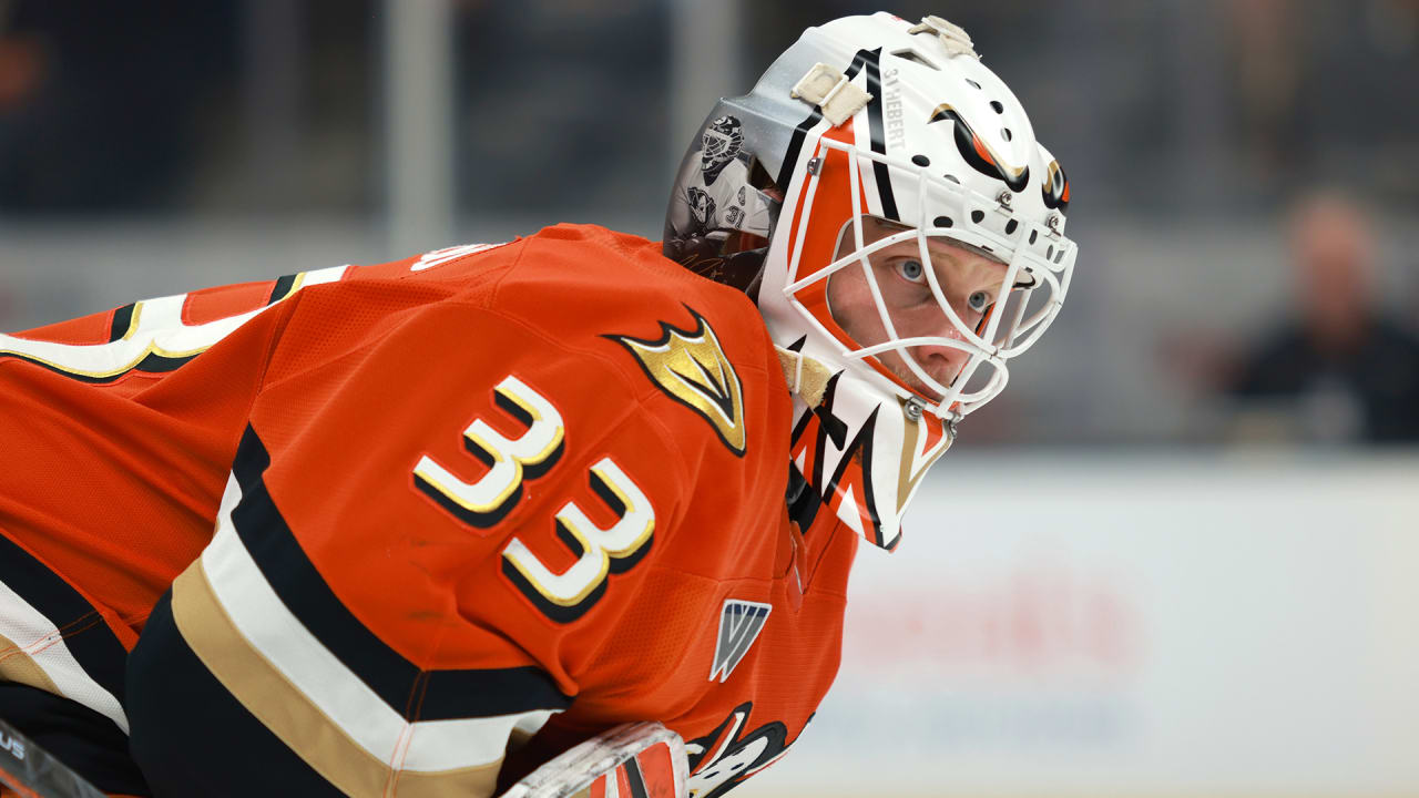 Husso Nominated for 2025-26 Bill Masterton Memorial Trophy