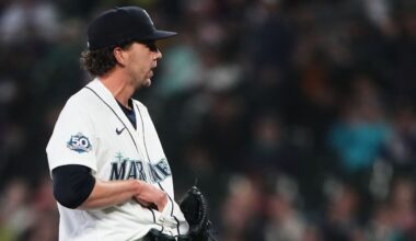 107.8 mph liner lodges in jersey of Mariners' Logan Gilbert