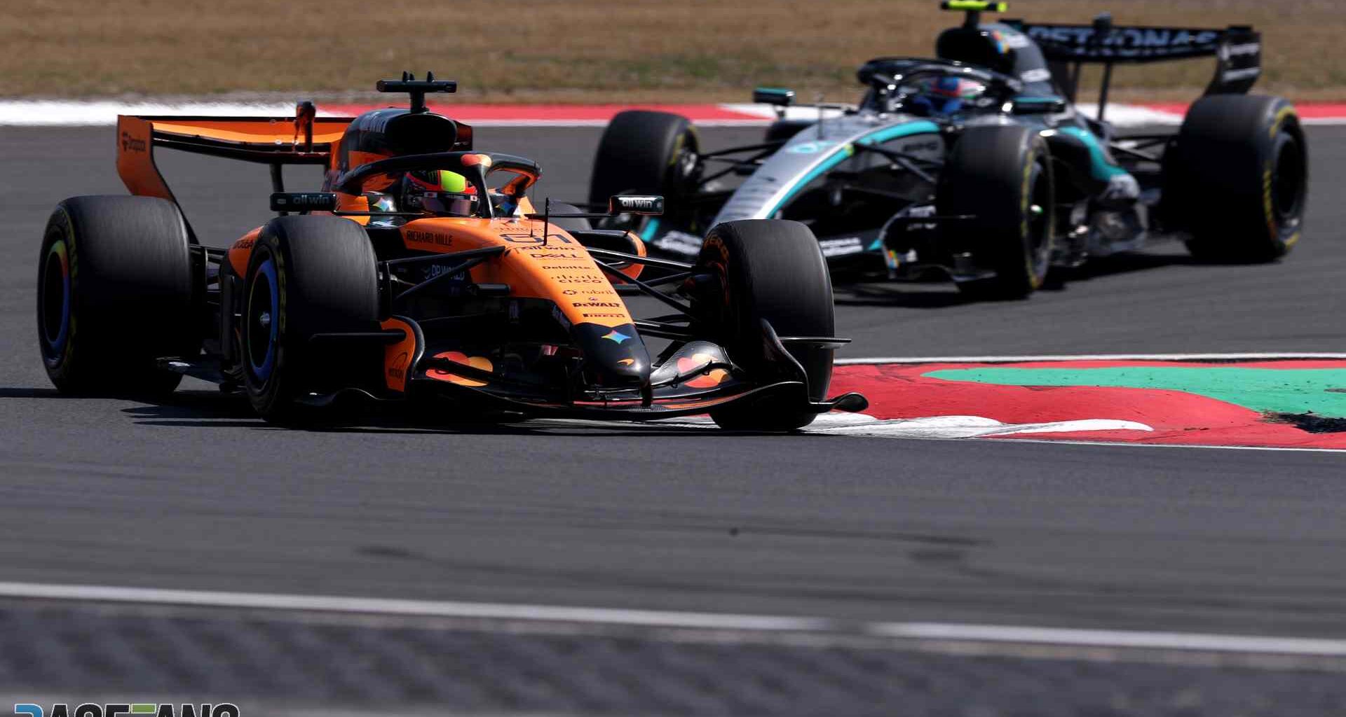 Oscar Piastri, McLaren, Shanghai International Circuit, 2026