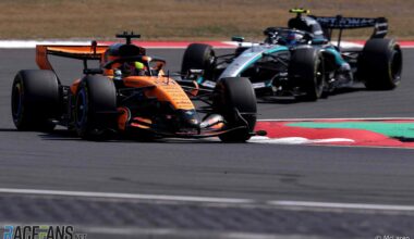 Oscar Piastri, McLaren, Shanghai International Circuit, 2026