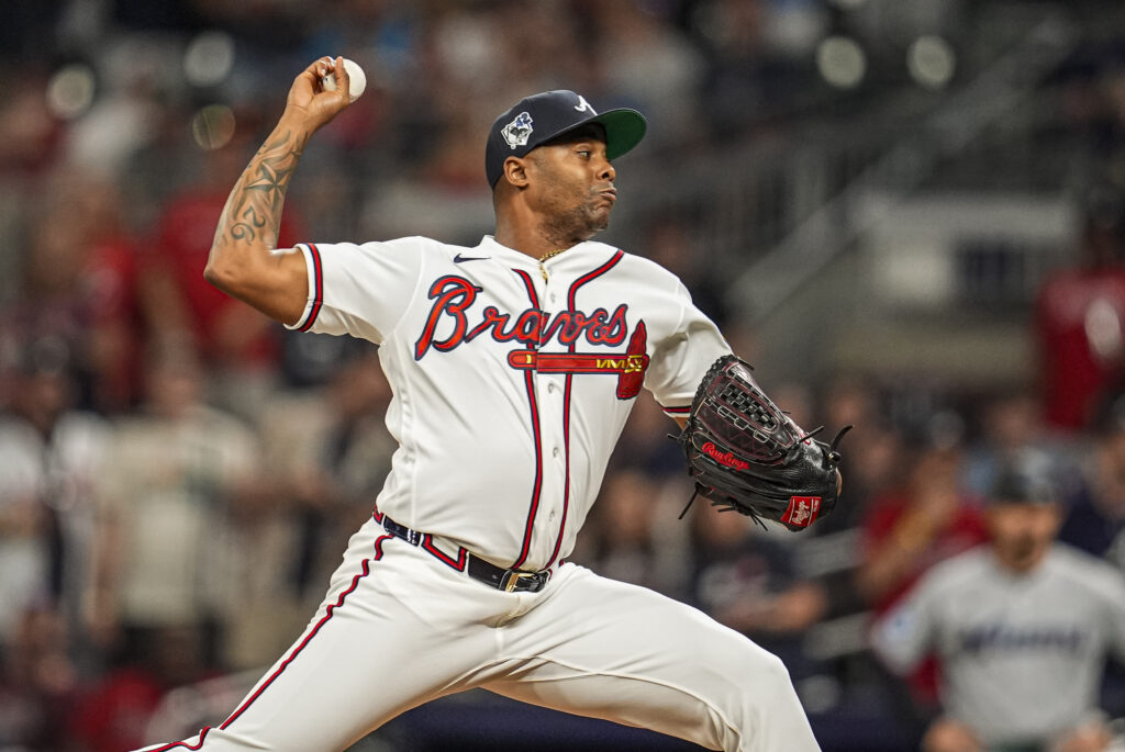 Braves Place Raisel Iglesias On Injured List