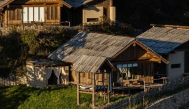reclaimed timber forms a mountain cabin resort in china