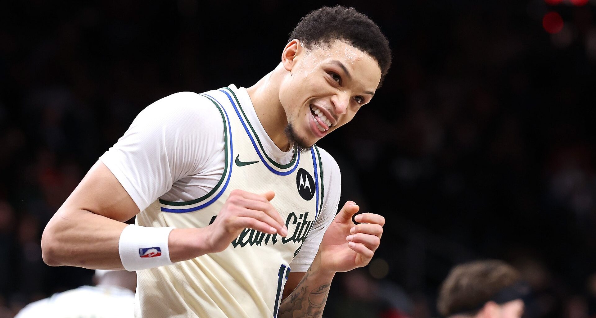 Nickeil Alexander-Walker rises to new heights to help Hawks soar in East