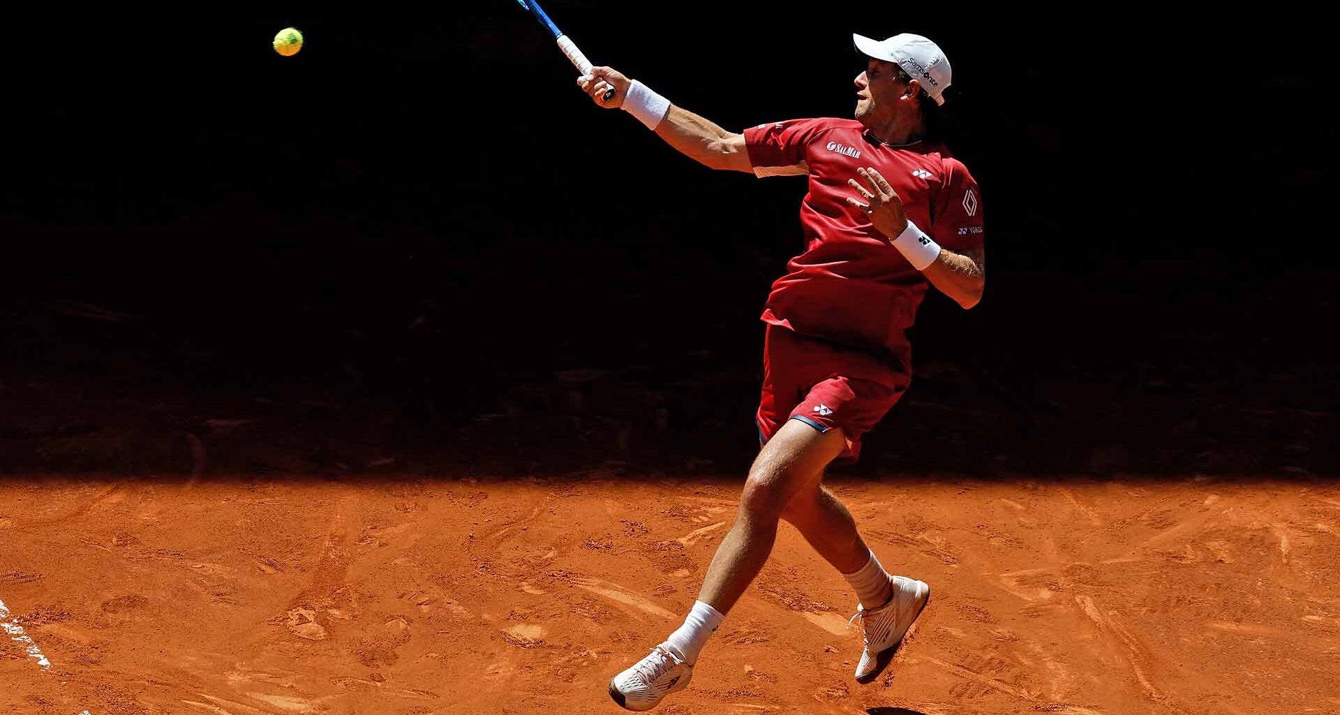 Casper Ruud saves 2 MPs to outlast Stefanos Tsitsipas in Madrid R4 thriller | ATP Tour