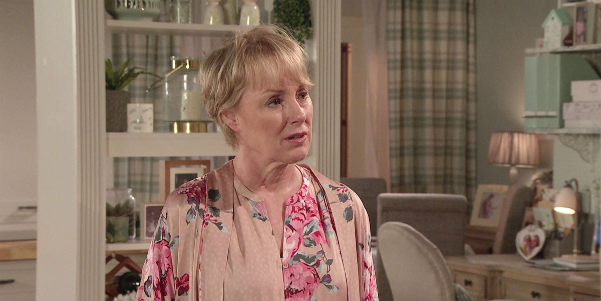 Coronation Street legend confirms Sally's future after incredible 40-year run