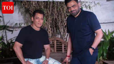 Salman Khan to commence director Vamshi Paidipally's shoot April 18, amid buzz about 'Maatrubhumi' delay