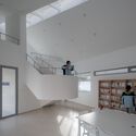 © Jinquan Kong Samsung Library No. 3, supported by the Shaanxi Hope Project / Wall Architects of XAUAT - Interior Photography