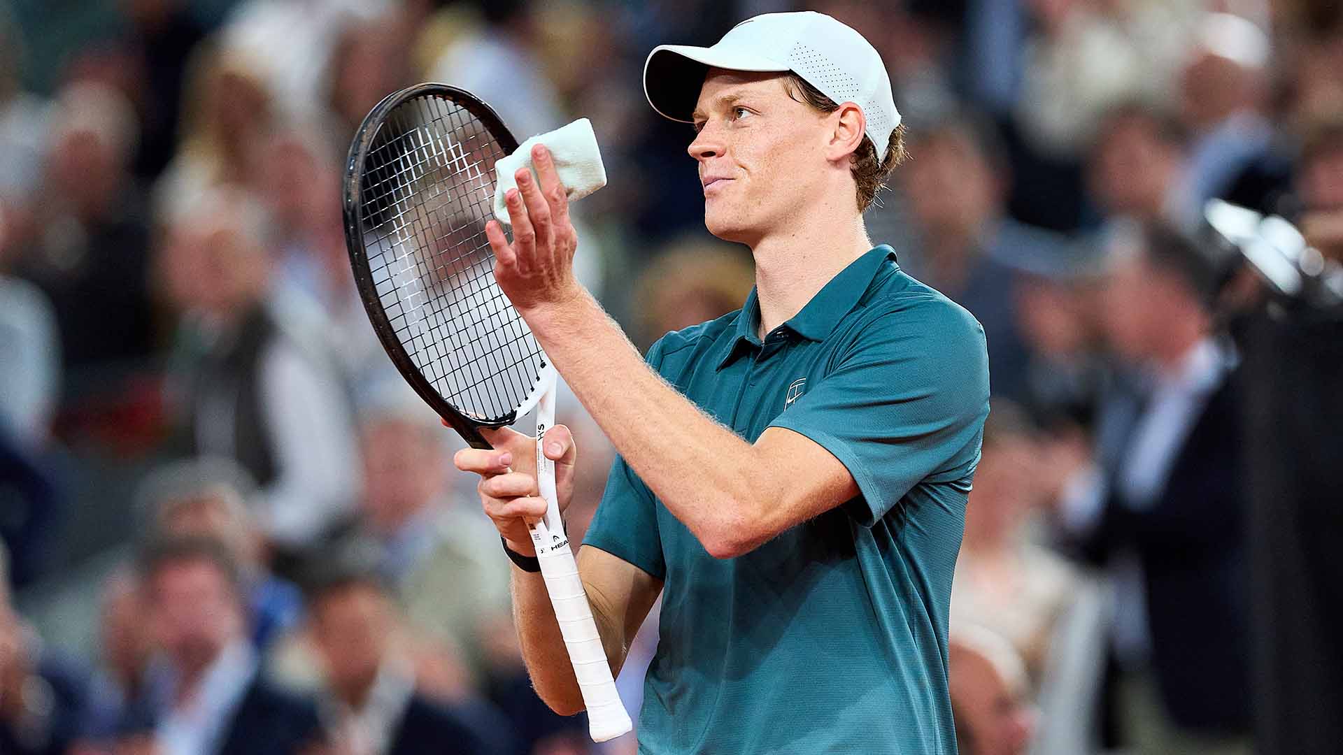 Jannik Sinner defeats Rafael Jodar to reach the semi-finals at the Mutua Madrid Open for the first time.