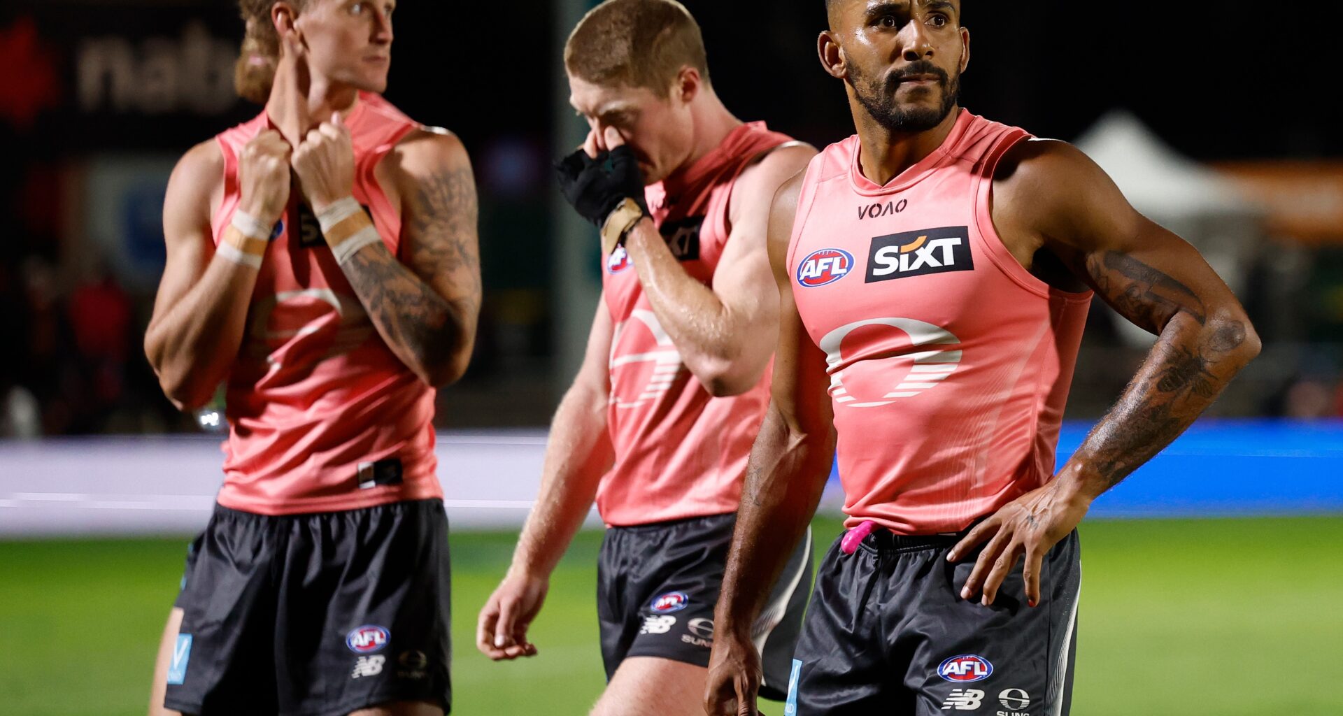 Suns working to close 'gap' to top sides, Cox praises 'relentless' Swans