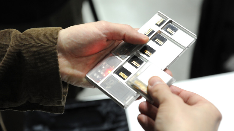 Close up of the Google Project Ara modular phone