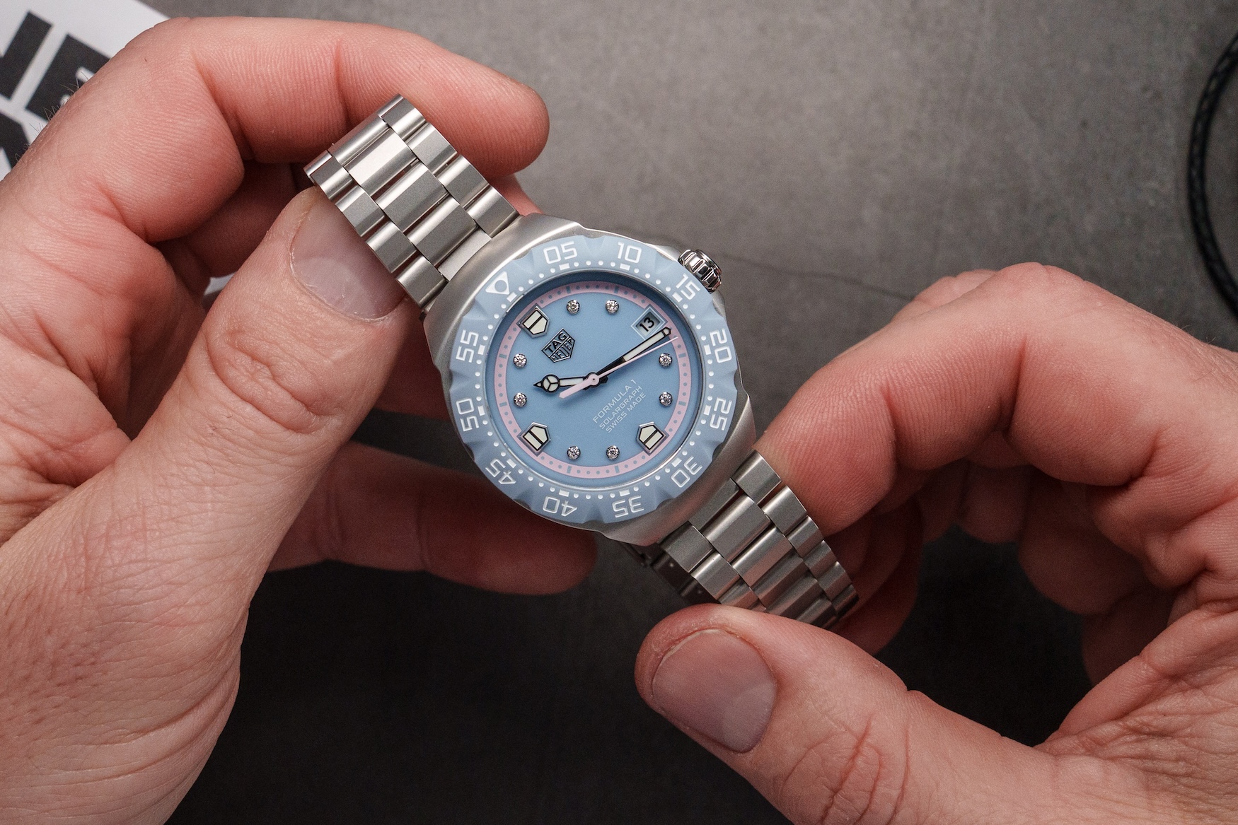 tag heuer f1 solargraph pastel collection 28