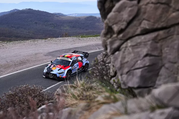 Thierry Neuville, Martijn Wydaeghe, Hyundai World Rally Team Hyundai i20 N Rally1