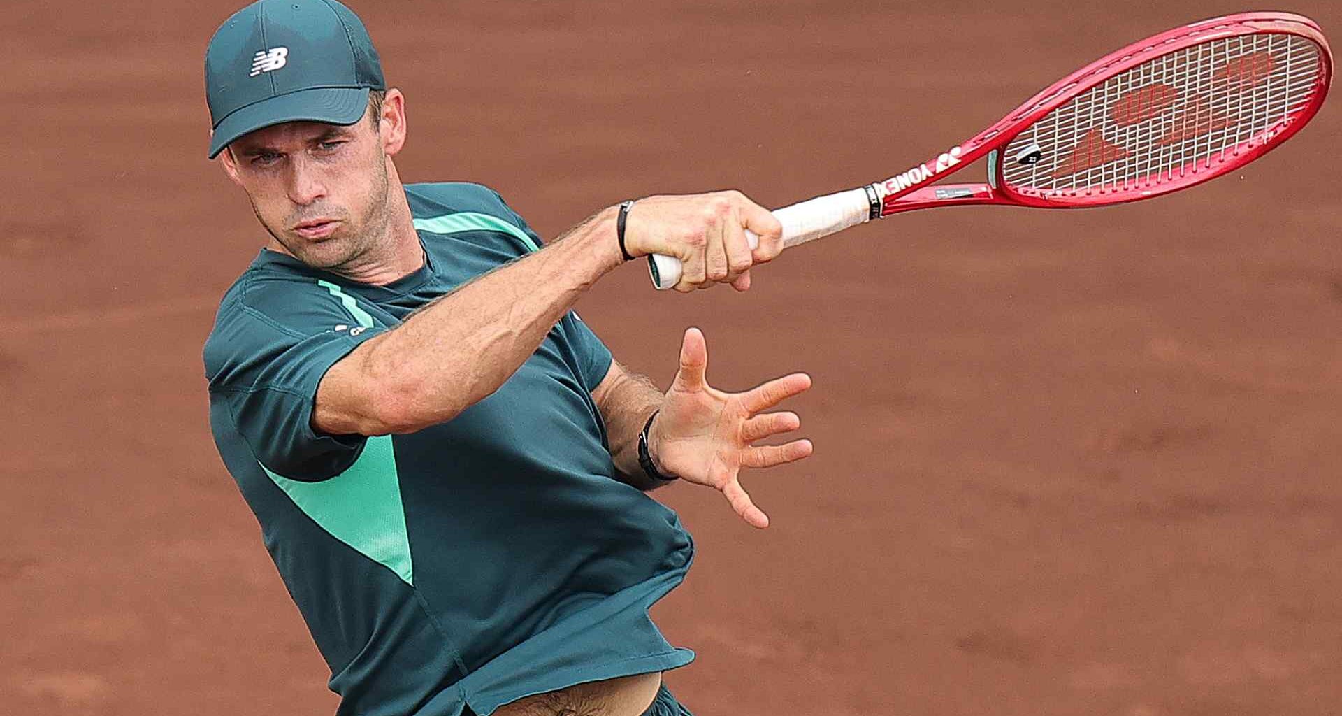 Tommy Paul survives Frances Tiafoe & rain, reaches first ATP clay final in Houston | ATP Tour