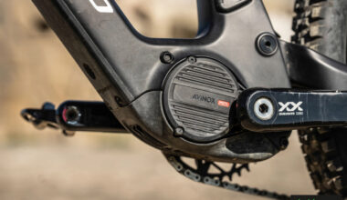 The UCI forces Avinox to cut its M2S to compete with a RACE750 version