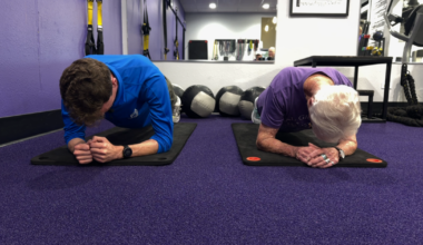 Colorado 90-year-old sets unofficial world record by planking for 3+ minutes