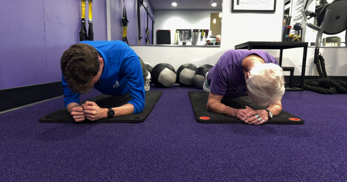 Colorado 90-year-old sets unofficial world record by planking for 3+ minutes