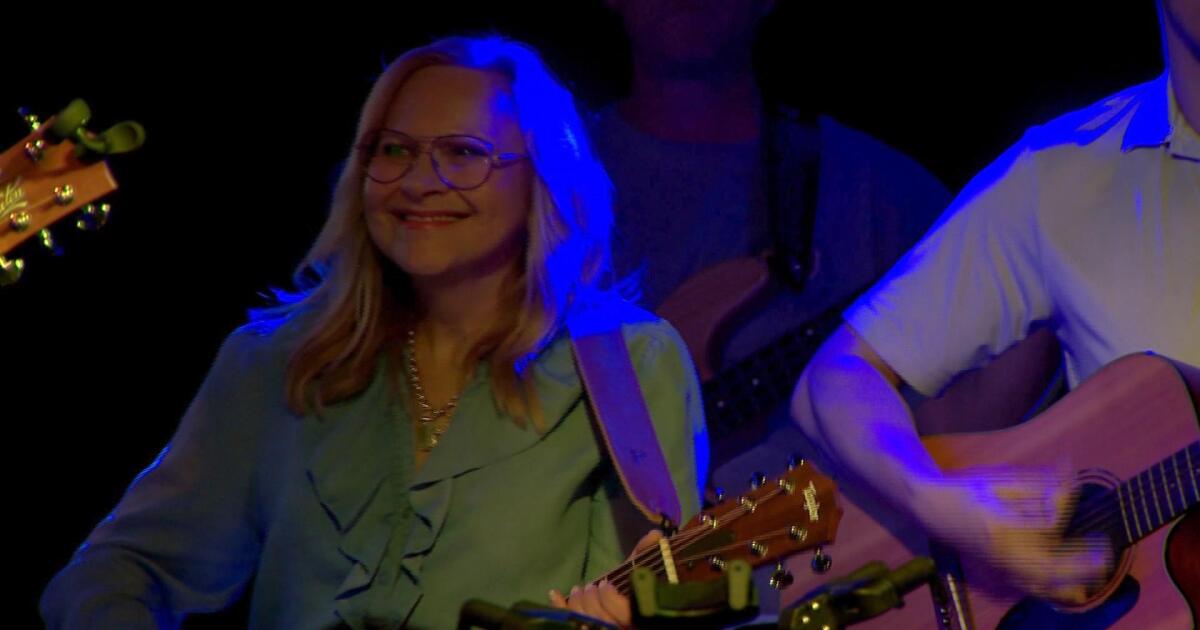 People living with Parkinson's tackle boxing classes, guitar workshops
