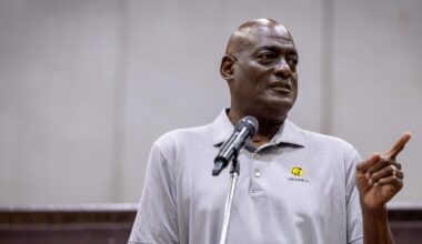 Lakers great Michael Cooper introduced as Cal State L.A. coach
