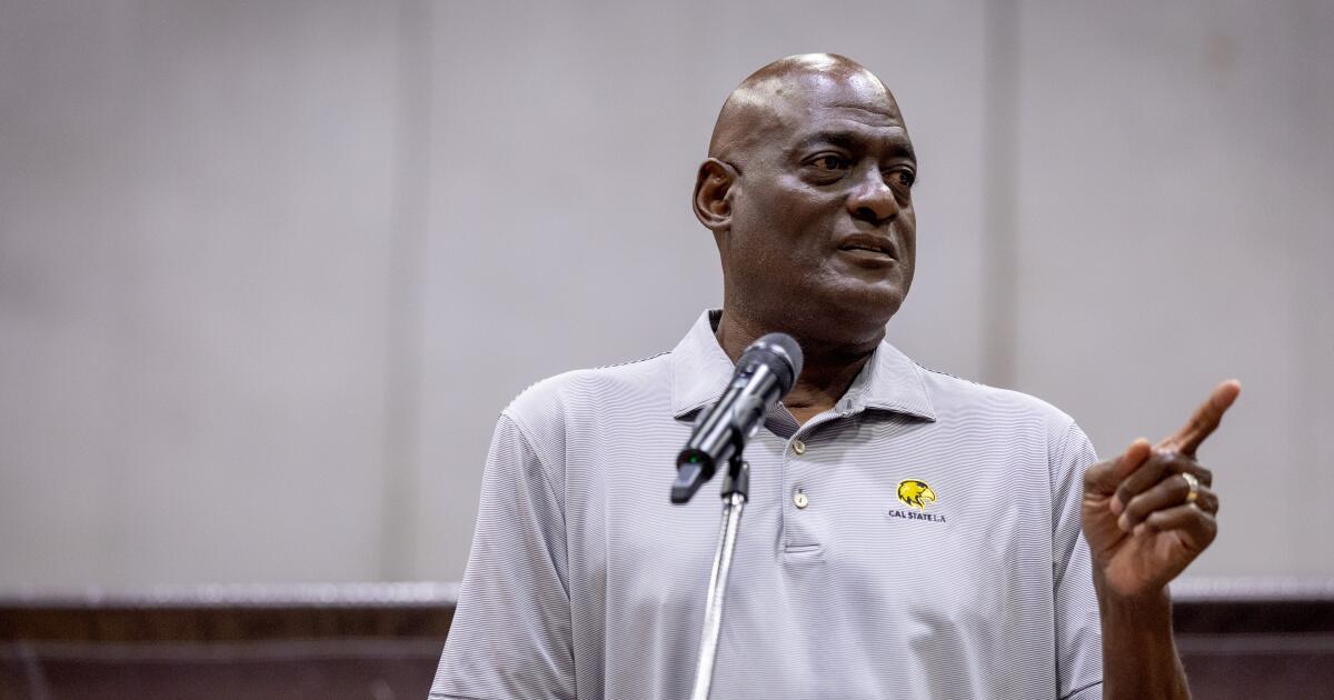 Lakers great Michael Cooper introduced as Cal State L.A. coach