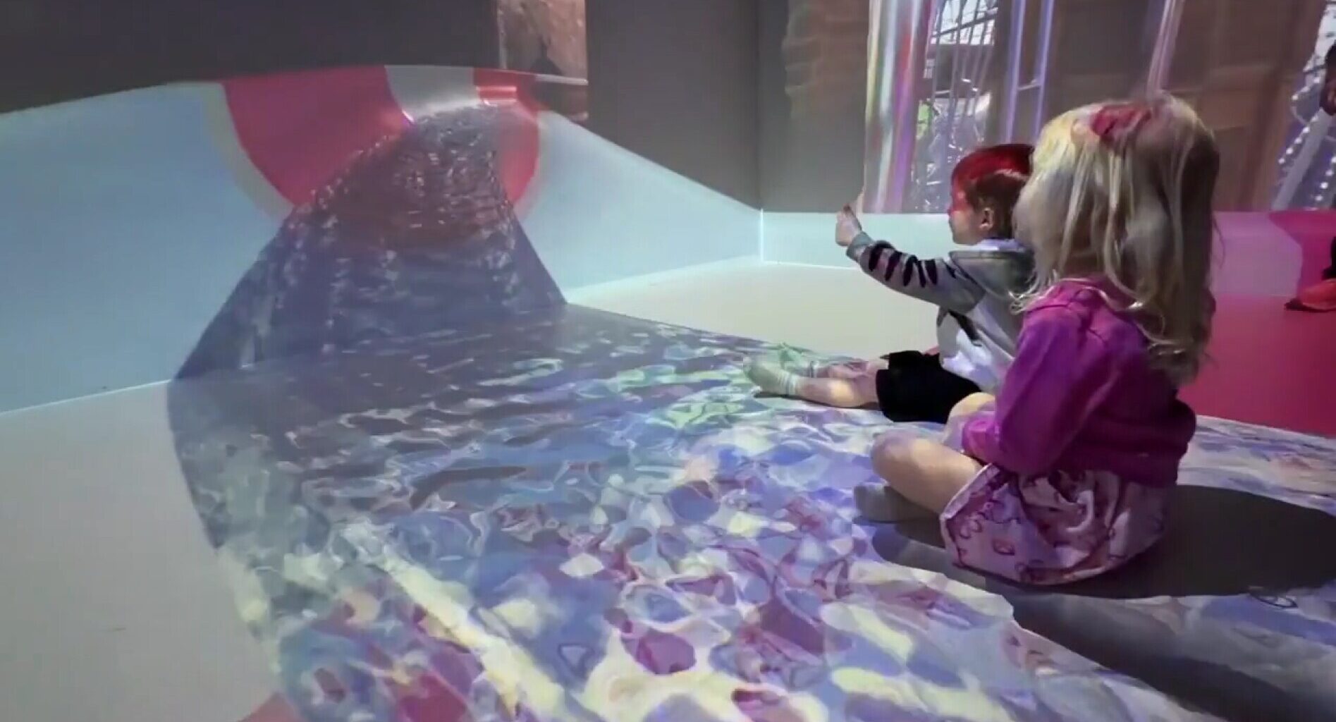 Fargo Hector Airport debuts immersive reality room - InForum