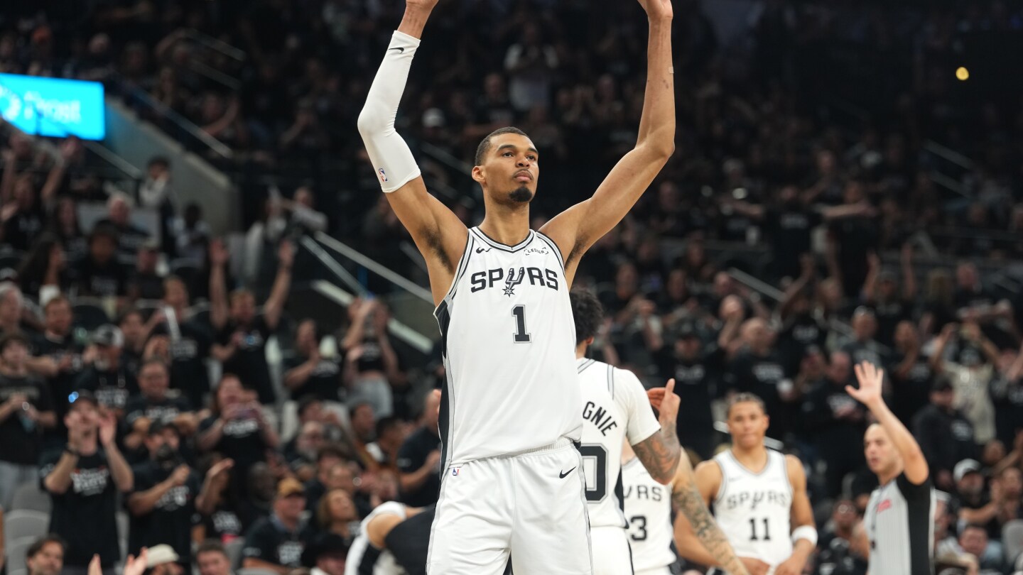 Fantasy Basketball Stock Up, Stock Down: Wemby flourishes while Jokić takes a hit