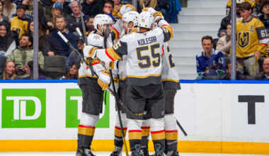 Golden Knights edge Canucks, pull into tie for Pacific lead