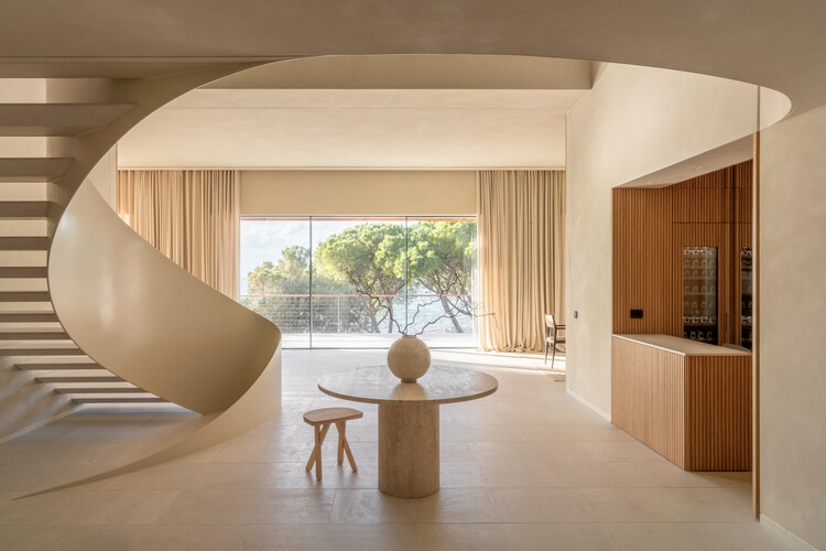 Villa in Recco / Gosplan + Giordano Hadamik Architects + caarpa + studio.skey - Interior Photography, Balcony