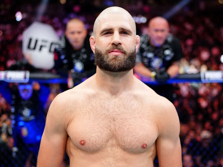 3 biggest storylines ahead of UFC 327