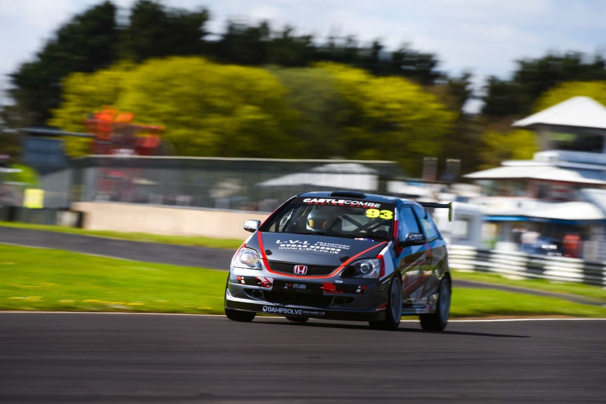 Webber's Hot Honda does the Highland fling at Castle Combe