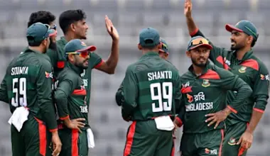 star-sports-on-dark-background