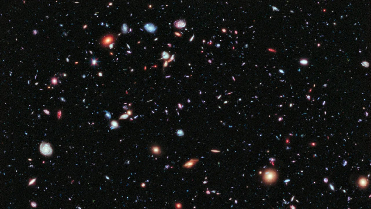 Universe's Shape May Resolve Cosmological Constant Issue