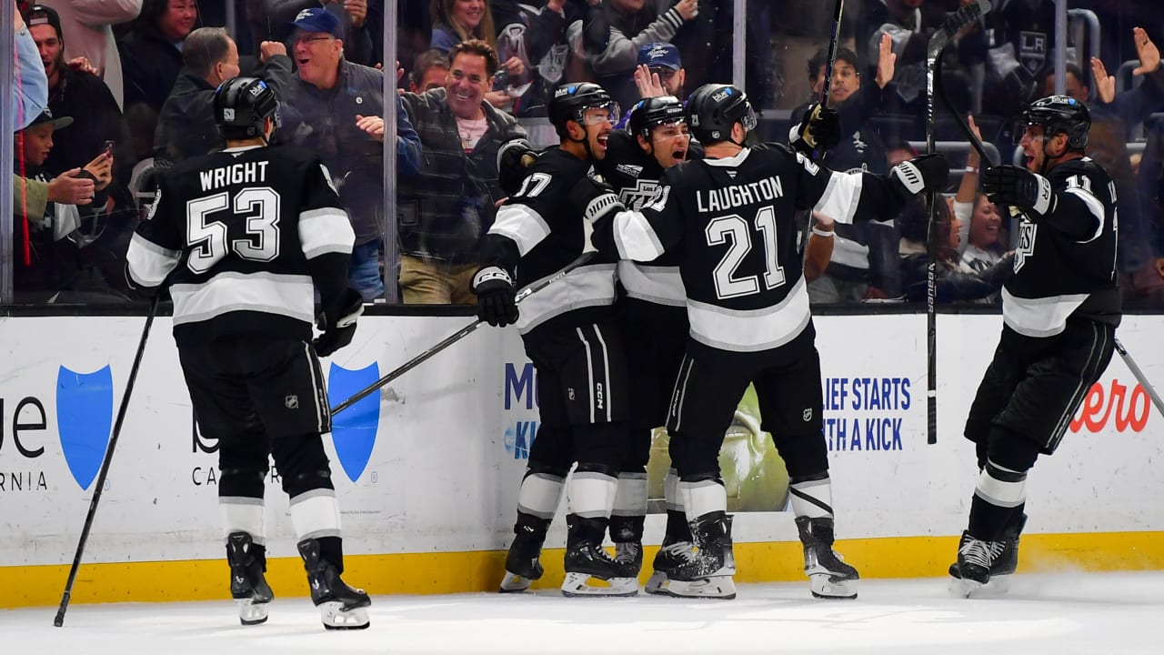 Kings recover in OT, edge Blues to move into 2nd wild card in West