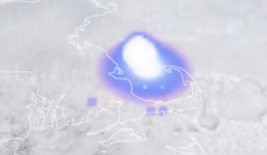 Meteor hurtling towards Earth explodes over the United States