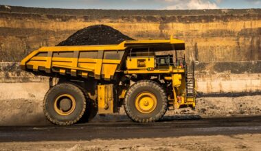 Same Job Same Pay: Thousands of Qld miners secure pay victory