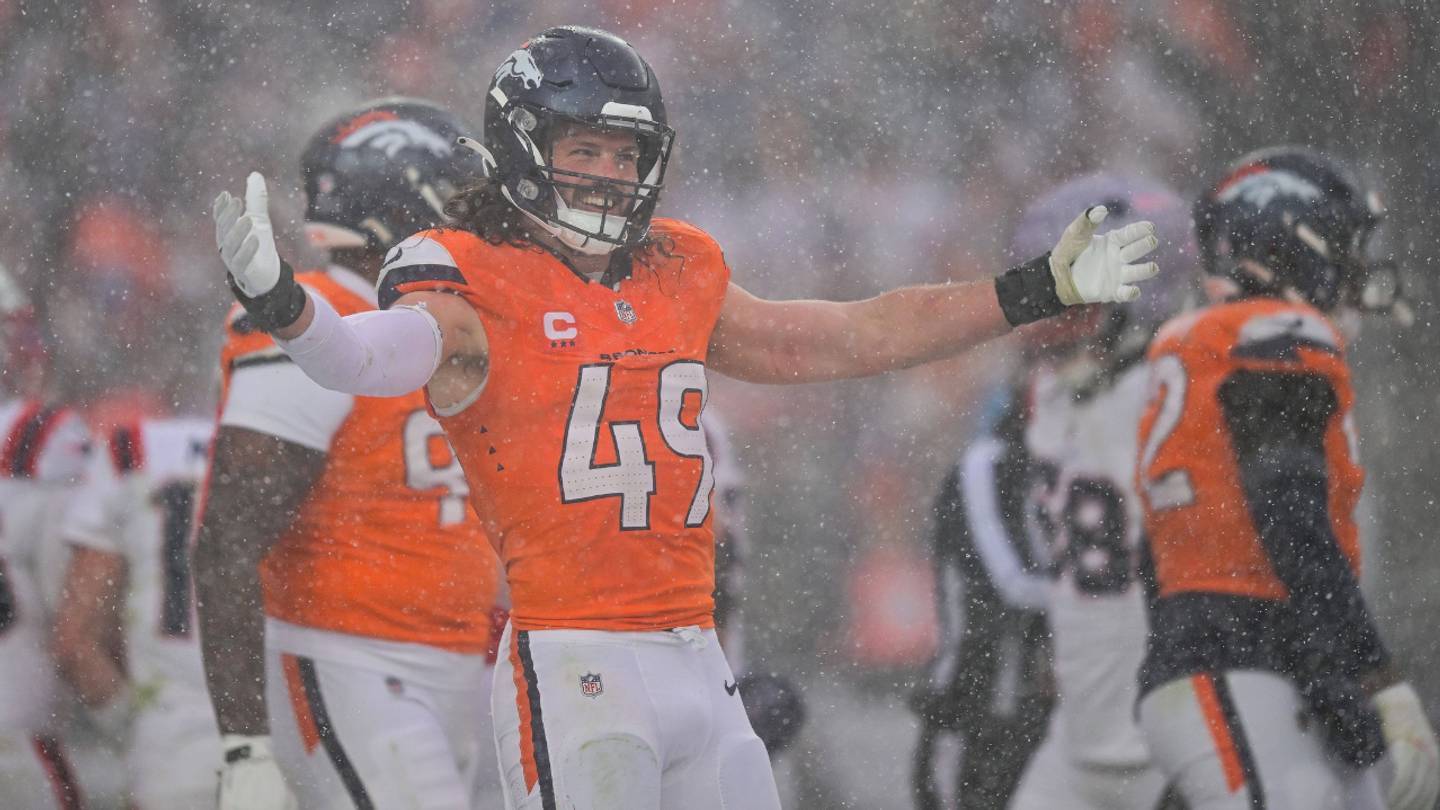 Broncos LB Alex Singleton Sounds a Bit Paranoid—For a Good Reason