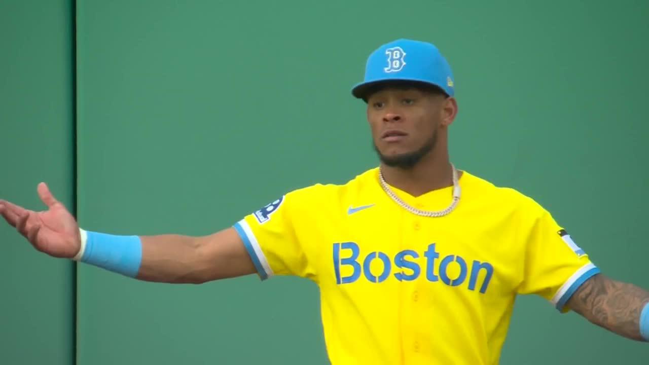 Brice Matthews hits 3-run HR, makes leaping catch in Astros' 6-3 win over Red Sox