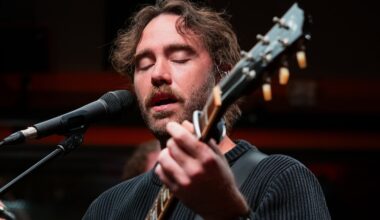 Matt Corby covers Tame Impala 'Dracula' for Like A Version