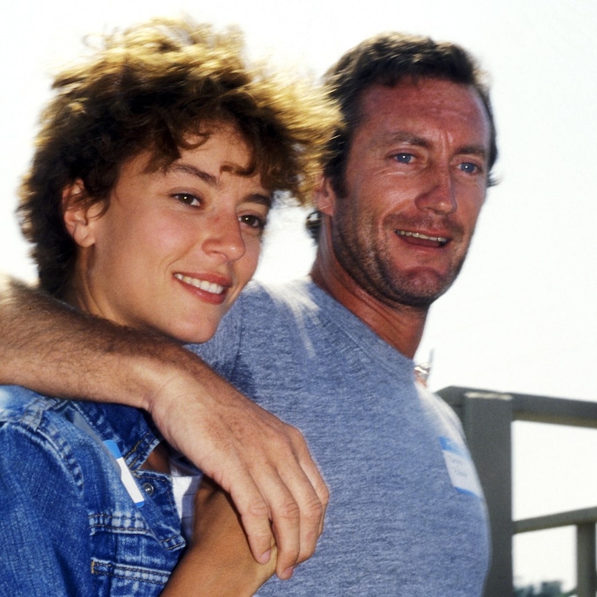 Actors Rachel Ward and Bryan Brown attend the Actors and Others for Animals Celebrity Fair on July 3, 1984