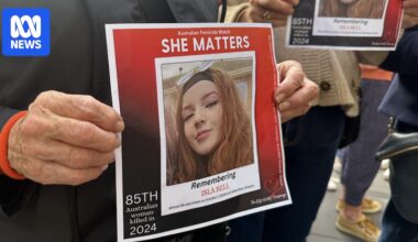 Rally held for Isla Bell after prosecutors drop murder charge