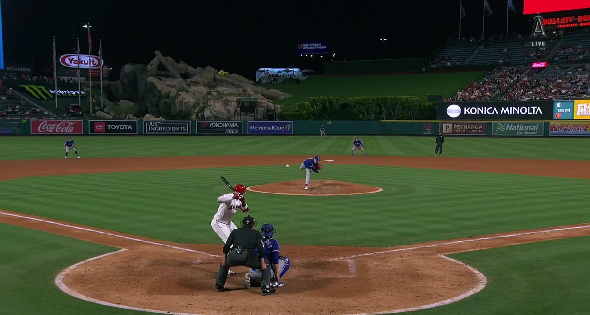 Mike Trout hits 2-run homer and Angels clinch series over Rangers with 5-2 win