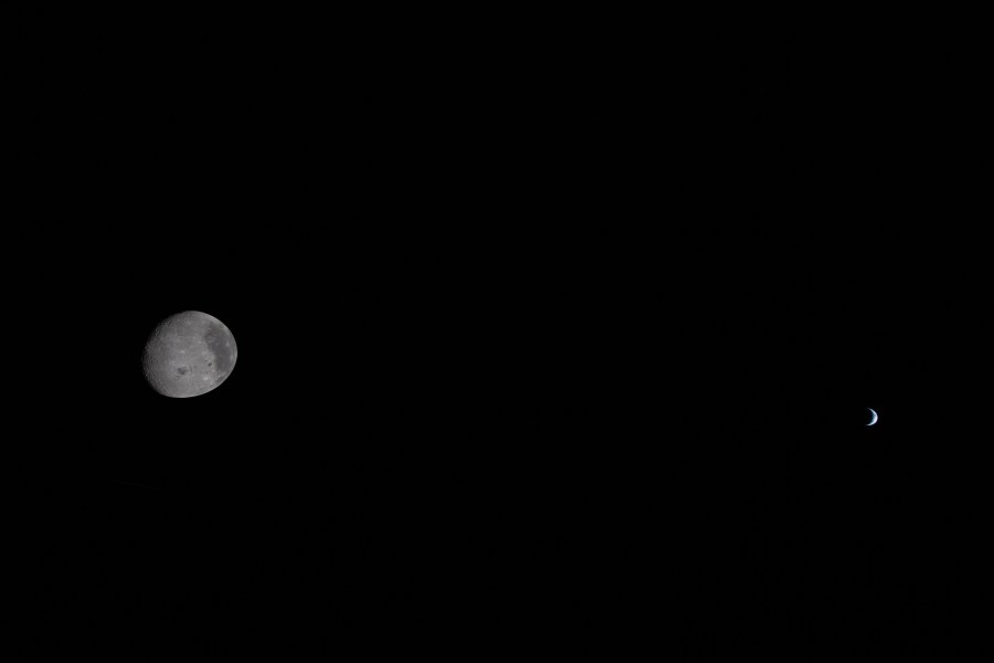 Moon is getting farther away from Earth each year, report finds